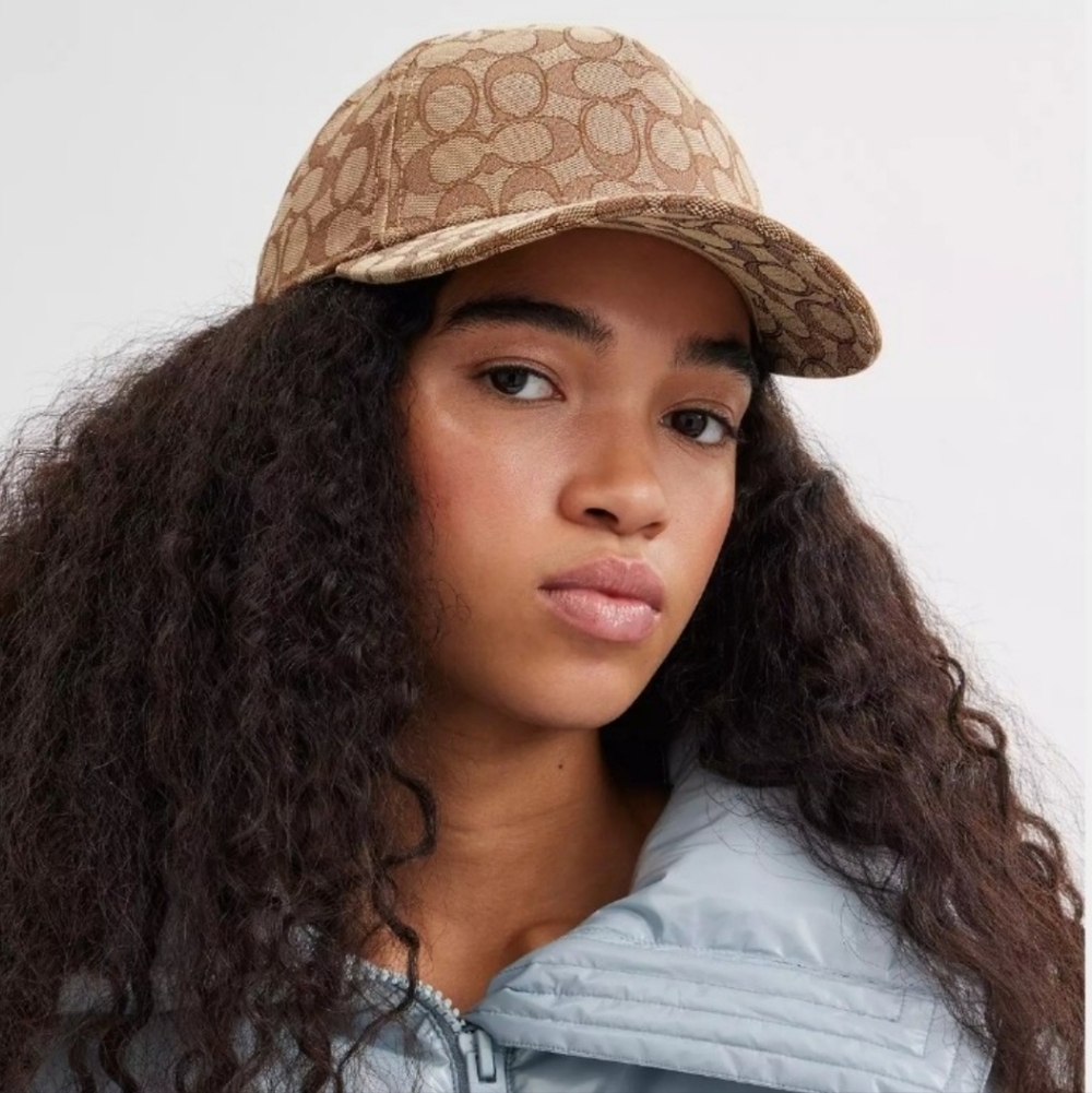 Coach Hat - Picture 2 of 3